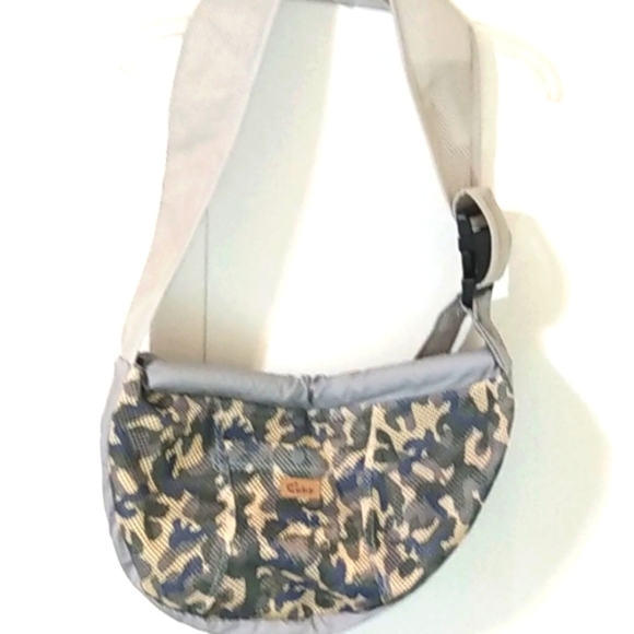 CUBY CAMOUFLAGE WIDE STRAP VENTILATED CROSSBODY PET CARRIER SIZE MEDIUM NWOT - Picture 7 of 7